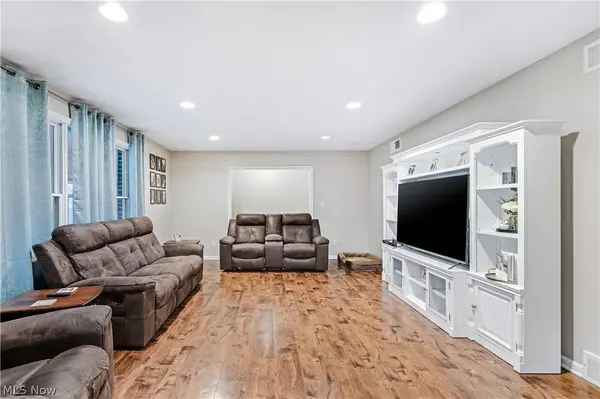 7130 Mill Creek BLVD, Youngstown, OH 44512