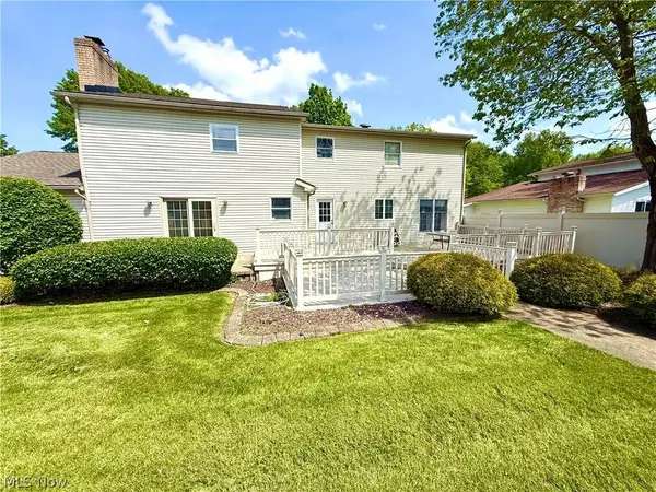 5520 Sharon DR, Youngstown, OH 44512