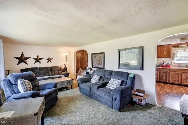 7846 Thompson Sharpsville RD NE, Burghill, OH 44404