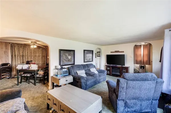 7846 Thompson Sharpsville RD NE, Burghill, OH 44404