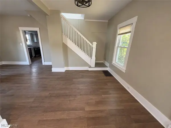 100 Perry ST, Struthers, OH 44471