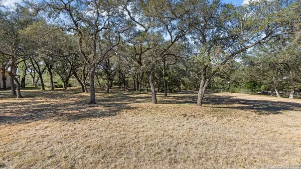 8455 Park Lane, Garden Ridge, TX 78266