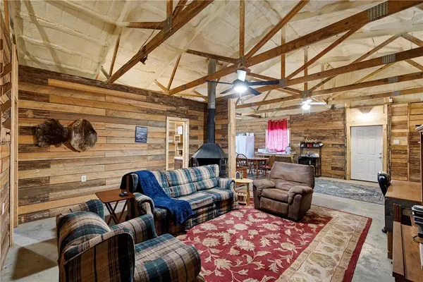 11882 E Old Belleville Rd, Belleville, AR 72824