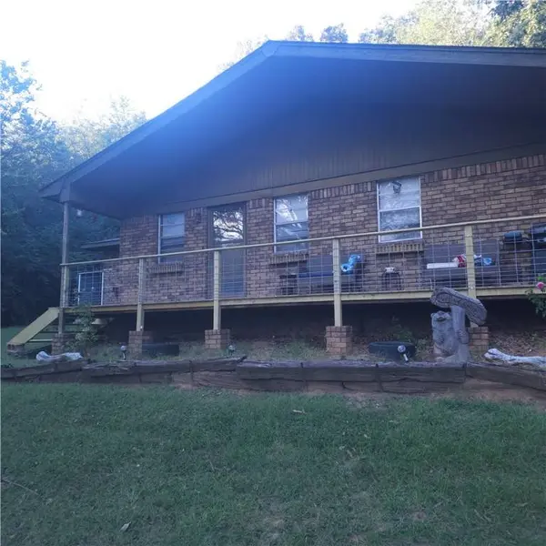 1005 Armstrong St, Coal Hill, AR 72832
