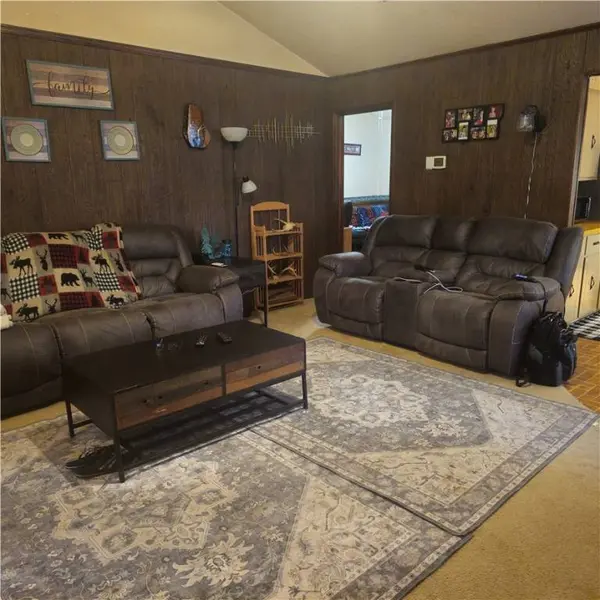 1005 Armstrong St, Coal Hill, AR 72832