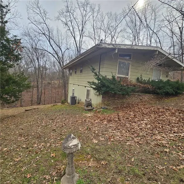 28 Haverhill Dr, Bella Vista, AR 72714