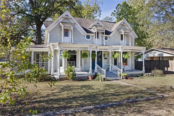 601 N Front St, Dardanelle, AR 72834
