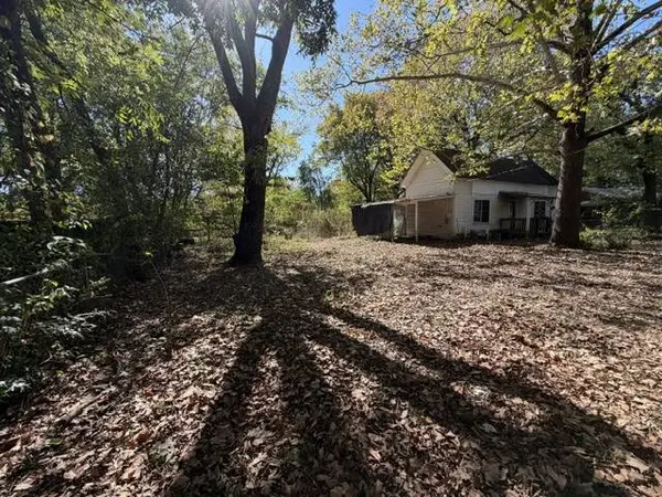 308 Leigh St, Ola, AR 72853