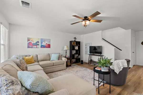 15555 Crimson Topaz, San Antonio, TX 78253