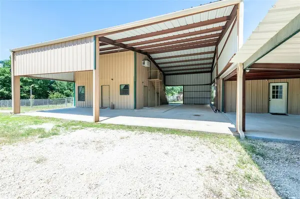 1075 County Road 270, Hico, TX 76457