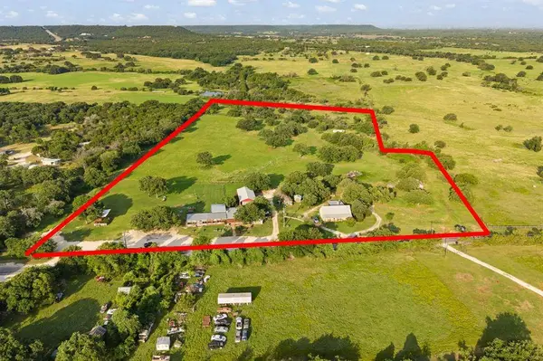 1795 CR 1004, Glen Rose, TX 76043