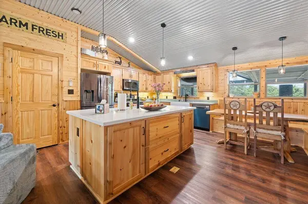 1647 County Road 1004, Glen Rose, TX 76690