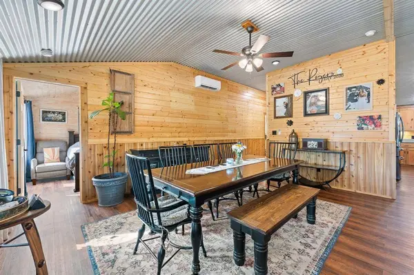 1647 County Road 1004, Glen Rose, TX 76690