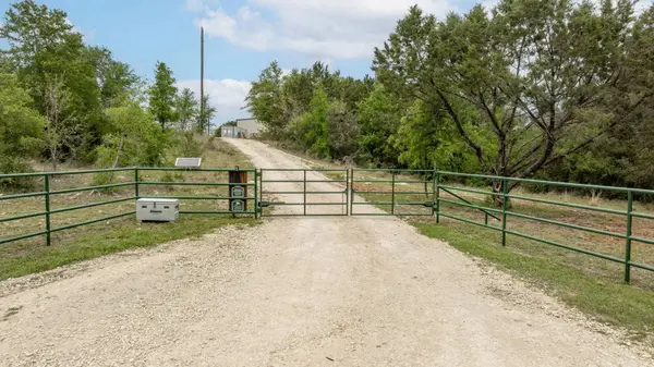 2523 County Road 218, Hico, TX 76457-2946