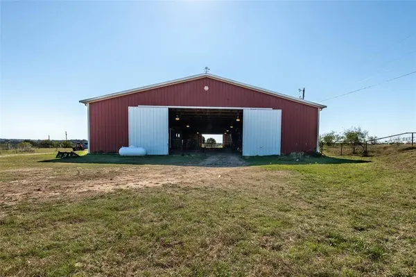 1868 County Road 3208, Hico, TX 76457