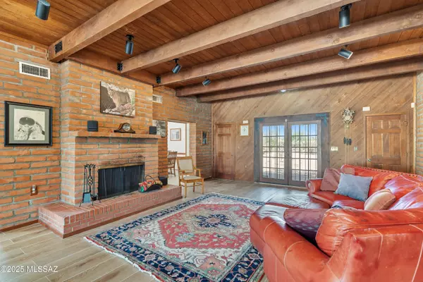 10301 N Camino De Oeste, Tucson, AZ 85742