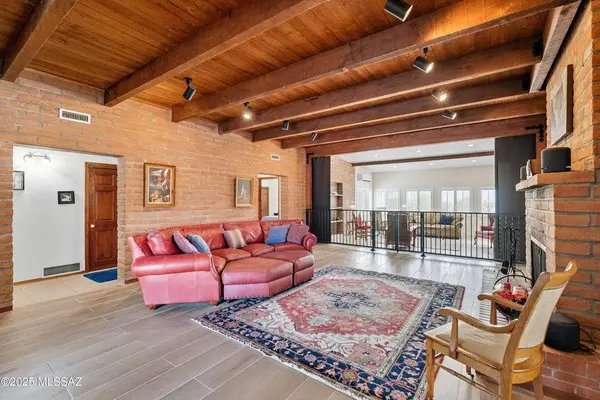 10301 N Camino de Oeste, Tucson, AZ 85742-9191