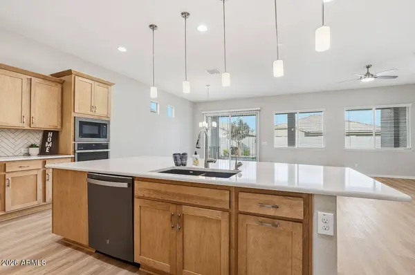 3012 W CHEVELON Drive, Queen Creek, AZ 85144