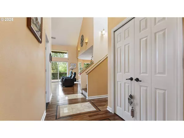 5745 SW RIVER RD, Hillsboro, OR 97123