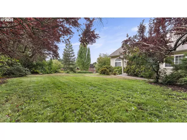 5745 SW RIVER RD, Hillsboro, OR 97123