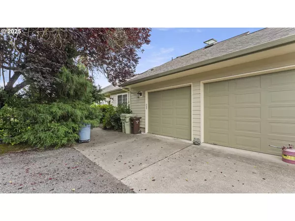 5745 SW RIVER RD, Hillsboro, OR 97123