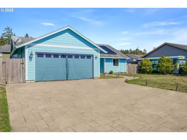 1015 SW 2ND ST, Warrenton, OR 97146