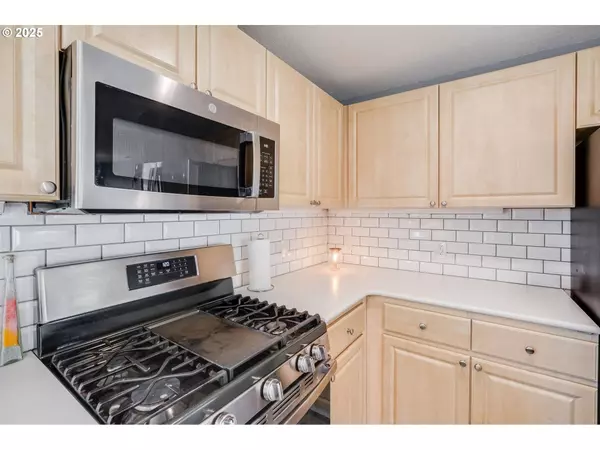 1015 SW 2ND ST, Warrenton, OR 97146