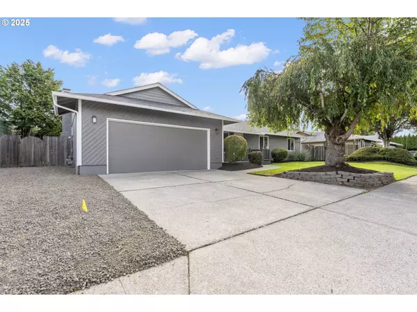 302 SE PAROPA CT, Gresham, OR 97080