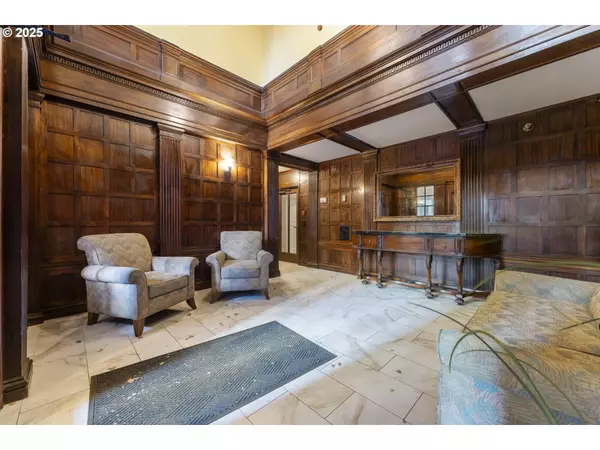 1811 NW COUCH ST #507, Portland, OR 97209