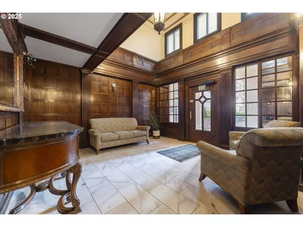 1811 NW COUCH ST #507, Portland, OR 97209