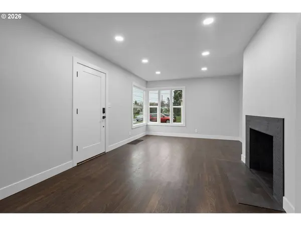 3355 NE 83RD AVE, Portland, OR 97220