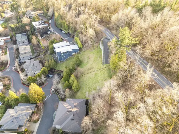 318 NW SKYLINE BLVD #6, Portland, OR 97210