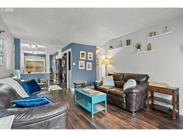 8065 N IVANHOE ST #9, Portland, OR 97203