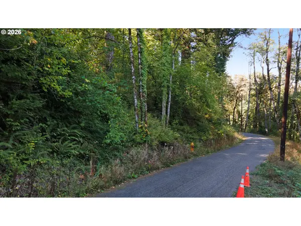841 W NW GREENLEAF RD, Portland, OR 97229