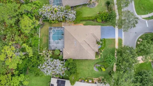 7714 SE Mammoth Dr, Hobe Sound, FL 33455-7895