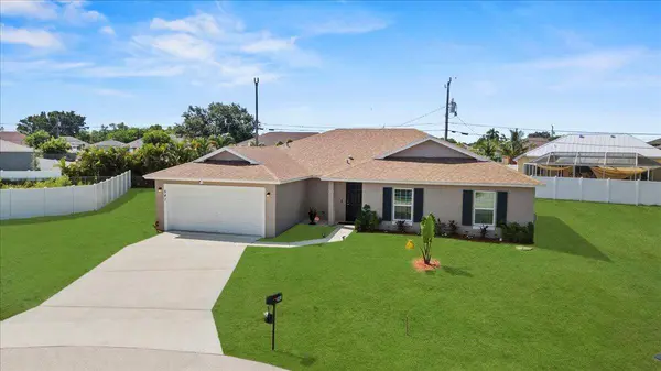 541 SW Nadell CT, Port Saint Lucie, FL 34953