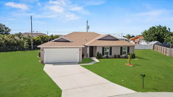 541 SW Nadell CT, Port Saint Lucie, FL 34953