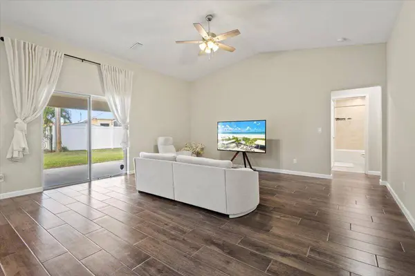 541 SW Nadell CT, Port Saint Lucie, FL 34953