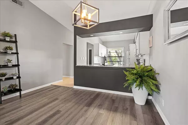 701 Sabal Ridge CIR F, Palm Beach Gardens, FL 33418