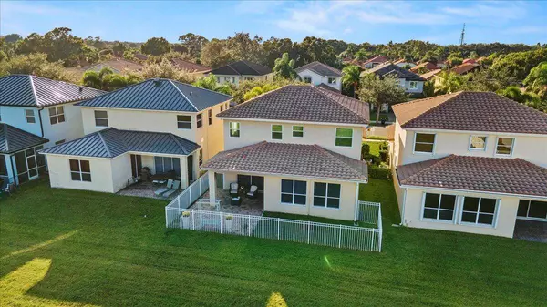 2903 SW Butterfly LN, Palm City, FL 34990