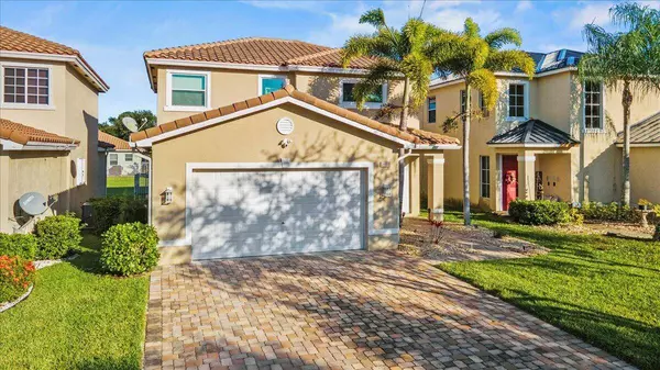 2903 SW Butterfly LN, Palm City, FL 34990