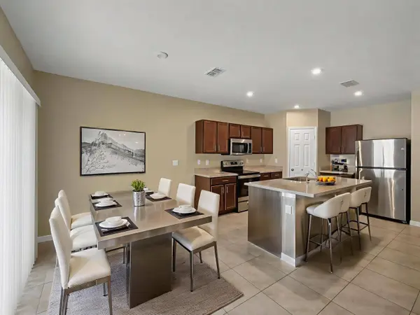 5234 Oakland Lake CIR, Fort Pierce, FL 34951