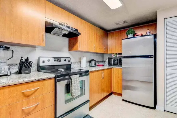 130 SW Peacock BLVD #16, Port St Lucie, FL 34986
