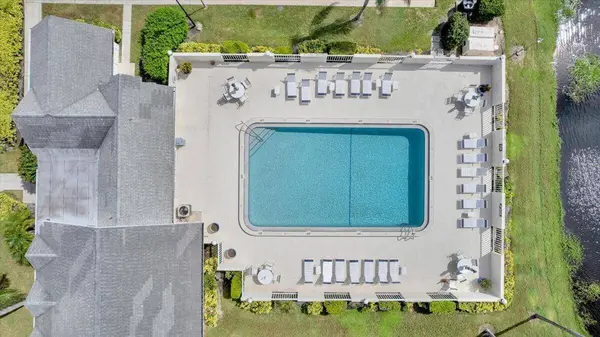 1529 SE ROYAL GREEN CIR #102, Port St Lucie, FL 34952