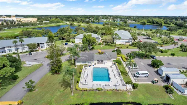 1529 SE ROYAL GREEN CIR #102, Port St Lucie, FL 34952