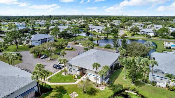 1529 SE ROYAL GREEN CIR #102, Port St Lucie, FL 34952
