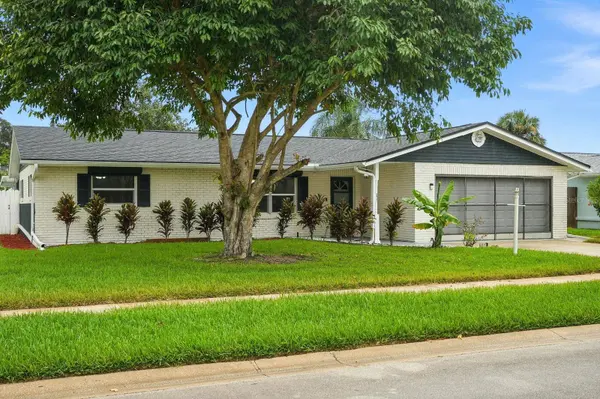 2937 CARRIAGE DR, South Daytona, FL 32119