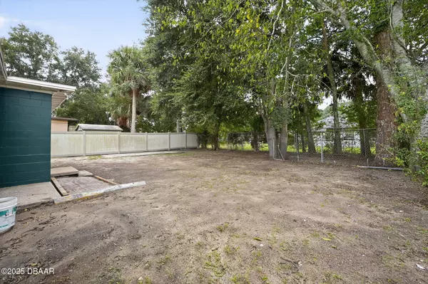 920 School ST, Daytona Beach, FL 32114