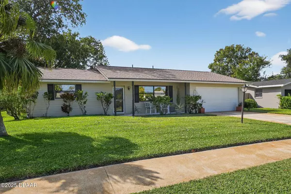 2324 Green ST, South Daytona, FL 32119