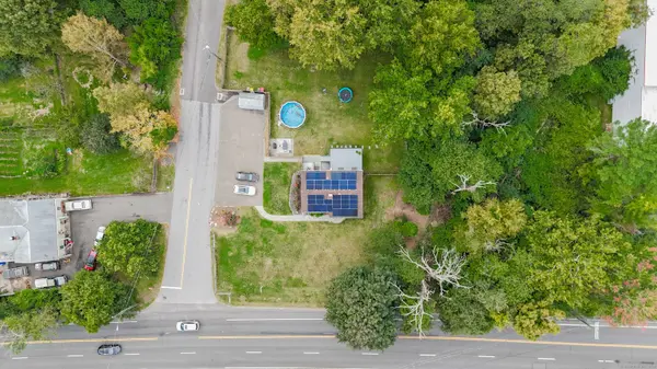 105 Danbury Road, Wilton, CT 06897